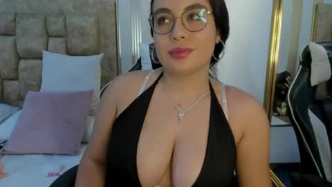 luciana online show from January 7, 3:39 pm