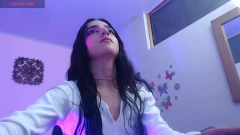 luciana_smith2 online show from January 2, 1:33 pm