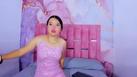 luna_sweeett_ online show from January 20, 12:19 pm