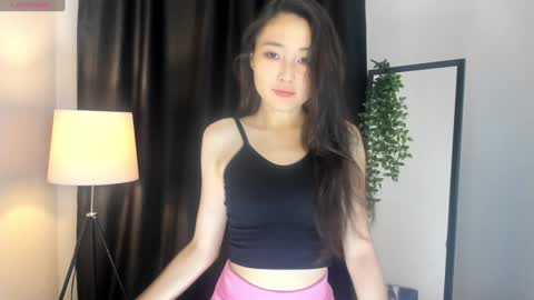 lyn_kali online show from November 29, 8:22 pm