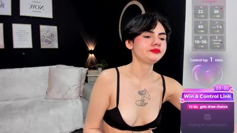 lyn_lebelle online show from December 24, 2:24 pm