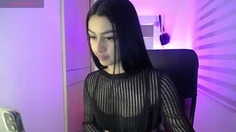 maddy_bronw online show from November 26, 11:57 pm