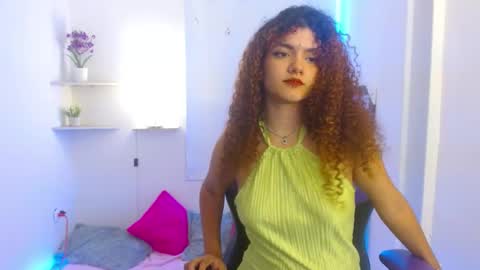 maddystone_ online show from January 31, 7:43 pm