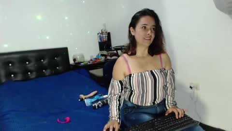 Stephany online show from November 20, 2:53 pm