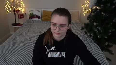 Emily online show from January 2, 1:44 pm