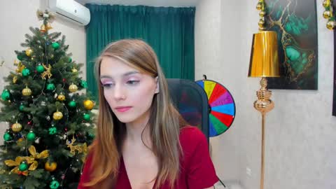 Chloe online show from December 27, 3:31 am