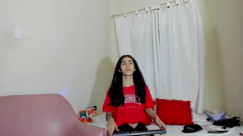 mariana_16_ online show from December 18, 3:08 pm