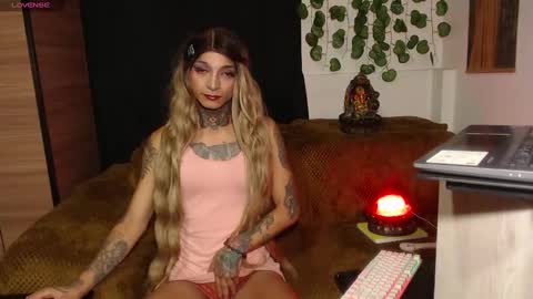 mariangel_tattoed_barbie online show from December 2, 3:31 am