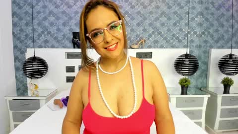 Marilyn Vega online show from December 19, 8:41 pm