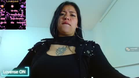 Hey im martina online show from December 28, 2:59 am