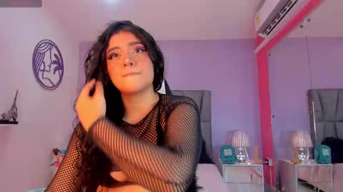 megan_gremory_ online show from November 17, 3:03 pm