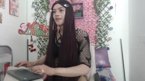 megannixx online show from December 25, 8:32 am