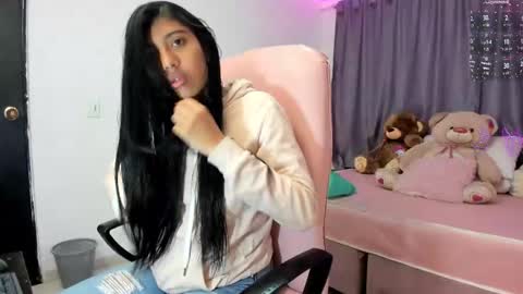 melany_steell online show from December 28, 11:38 am