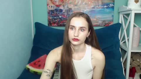 melisareu online show from November 24, 6:04 am