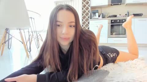 meryfoxxx online show from December 14, 9:07 am