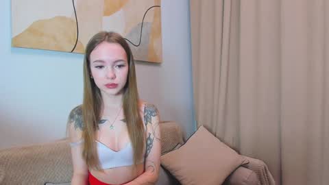 mia_ellison online show from November 15, 3:39 am