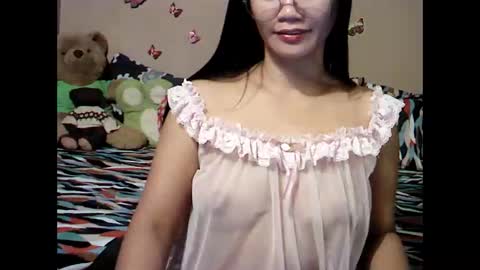 mia_rein online show from December 17, 11:35 pm