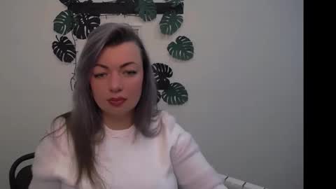 Mikaela online show from December 2, 7:39 am