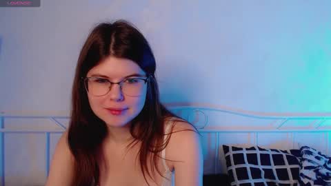 mila_magical online show from December 21, 2:33 am