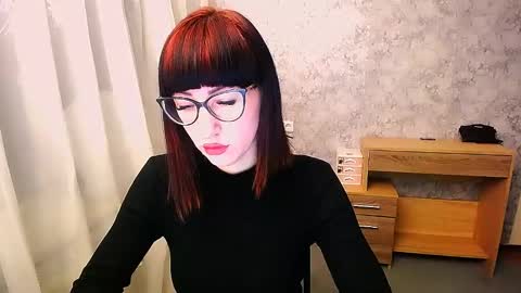 milana_shy_star online show from December 6, 7:47 am