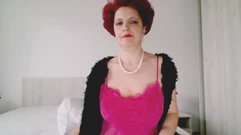 Milfsupreme online show from November 15, 1:33 pm