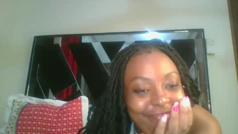 miss_dree online show from December 6, 8:27 pm