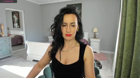 Miss Giulia online show from January 16, 9:57 am