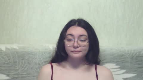 miss_mona_ online show from January 13, 1:03 pm