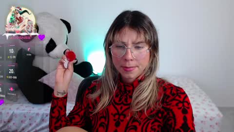 miss_violett21 online show from December 26, 8:38 pm