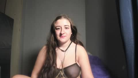 monica_phoebe online show from November 18, 9:51 pm