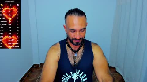 mr_maik22 online show from November 24, 9:00 pm