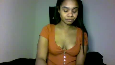 mrslovelylola online show from November 30, 10:44 pm