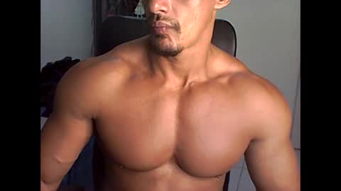 muscleoss online show from November 16, 1:42 am