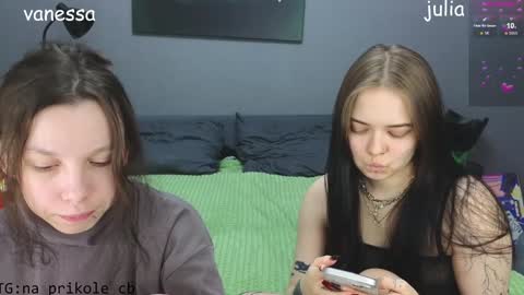 Vanessa and Julia  online show from November 28, 8:30 pm