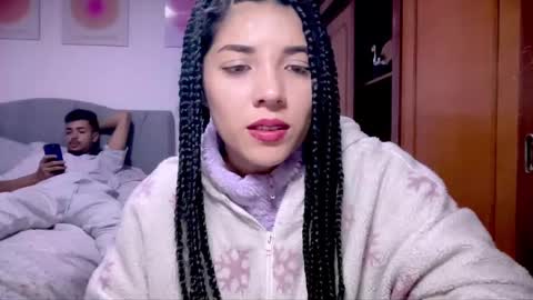 naduu__xx online show from January 6, 2:34 am