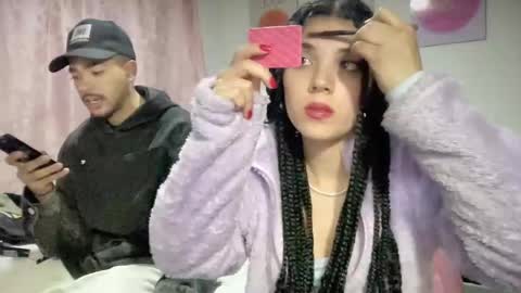 naduu__xx online show from January 7, 2:33 am