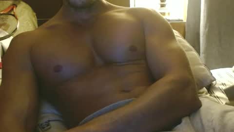 nakeDwoodBbetter online show from November 22, 11:45 pm