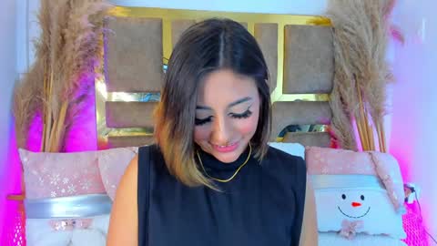 nanda_vixen online show from December 13, 8:18 am