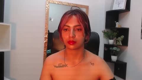 nany_pretty online show from January 4, 1:37 pm