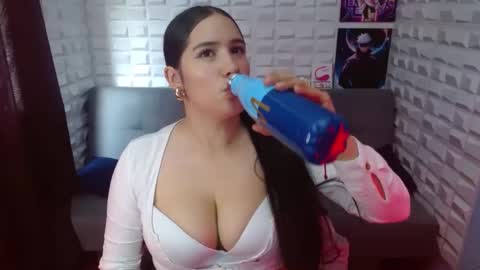 naomi_d online show from December 29, 7:37 pm