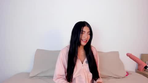 nataliaa___ online show from January 15, 2:25 am