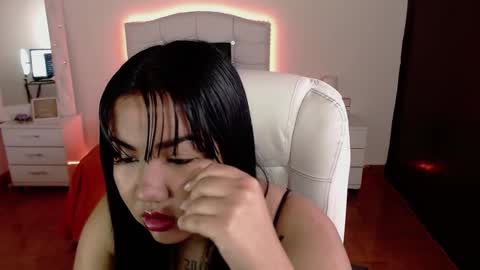 nataly__jones online show from January 14, 12:36 pm