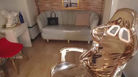 nataly_alvarez_b online show from January 2, 12:39 pm