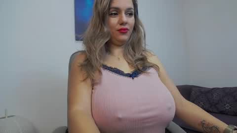 natashaboobs online show from December 12, 6:06 am