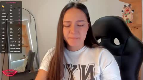 nathalyxx_ online show from December 13, 2:11 pm