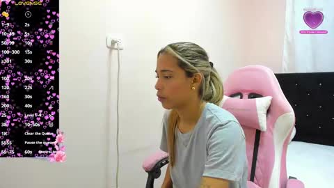 natylatina_01 online show from January 6, 1:35 pm