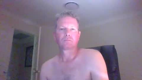 newkie696969 online show from November 28, 4:25 am