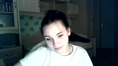 nicole_sss online show from December 19, 11:44 pm