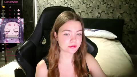 NicoleMeew online show from November 14, 7:11 pm