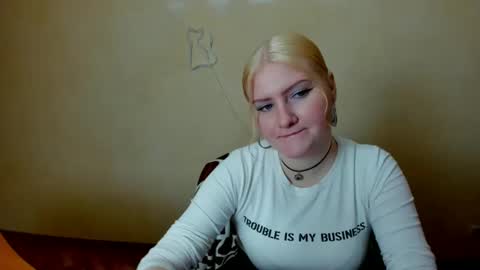 nika_drake online show from January 23, 12:12 pm